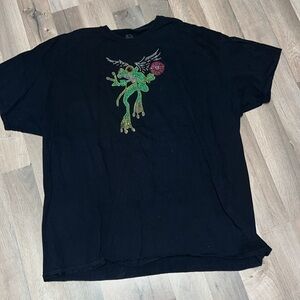 Fruit of the Loom Black Tee with Green Frog Design